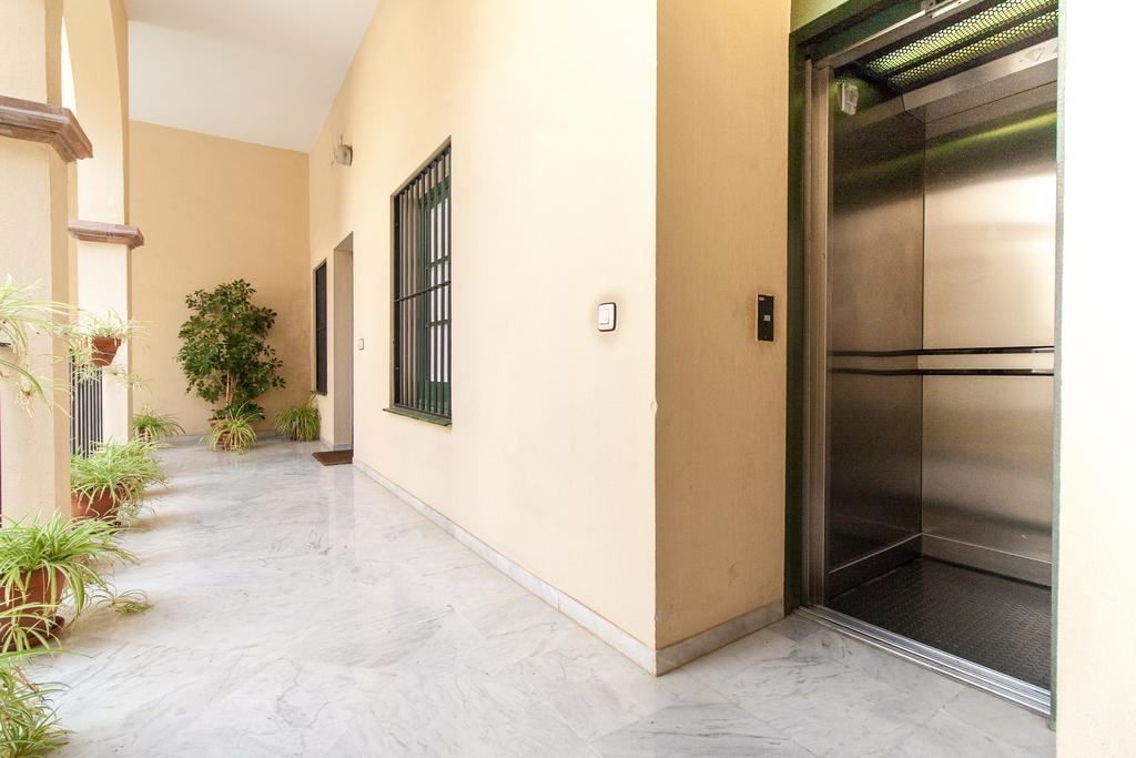 Cn Parking Incluido Apartamento 2D En Zona Monumental Seville Exterior photo